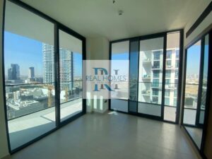 Pet Friendly | Corner Unit | Bright and Modern |