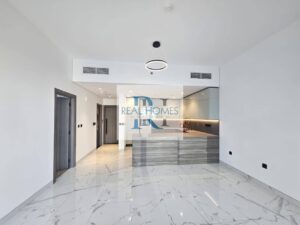 Spacious 1BR | Semi-Furnished | Prime Business Bay