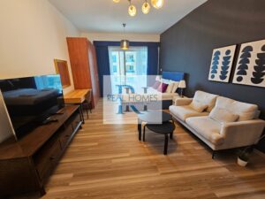 FULLY FURNISHED / READY TO MOVE