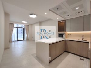 Quality Living | Free WiFi |Spacious Bright Layout