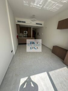 Spacious Size | Fitted Kitchen | New Building |