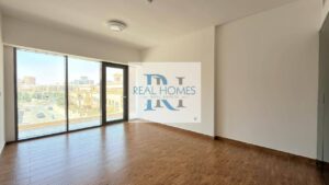 Spacious Layout | Maid Room | Corner Unit | Bright