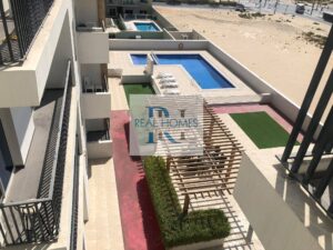 Chiller Free! Specious size! Pool VIew! Pet Freindly