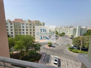 Spacious Layout Near Metro Prime Location | Vacant
