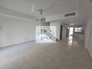 3BR Townhouse with Maid’s Room! Near Circle Mall! Ideal Unit.