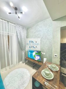 HIGH FLOOR | FULLY FURNISHED | PRESTIGIOUS LAYOUT